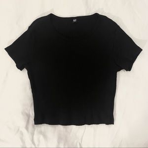 🖤🤍 UNIQLO Black Ribbed Baby Tee 🖤🤍